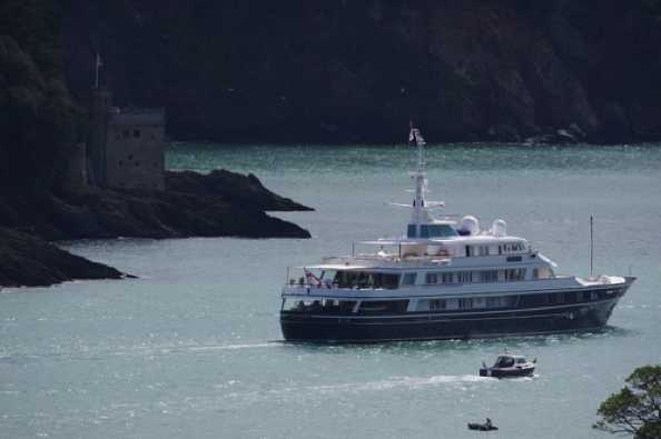 28 July 2020 - 11-39-51
And out goes the Virginian, past Kingswear and Dartmouth castles and off to the wild west of Salcombe
--------------------------
Superyacht Virginian departs Dartmouth